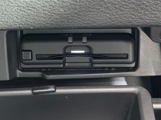 セレナ ハイウェイスターＶ　ＰｒｏＰＩＬＯＴ　純正１０ｉｎｃナビＴＶ　３６０カメラ　後席モニター　レーダーＣ　衝突軽減Ｂ　レーンアシスト　ＢＳＭ　両側パワースライドドア　パークアシスト　クリアランスソナー　ドライブレコーダー（10枚目）