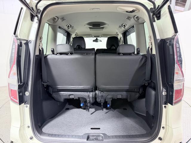 セレナ ハイウェイスターＶ　ＰｒｏＰＩＬＯＴ　純正１０ｉｎｃナビＴＶ　３６０カメラ　後席モニター　レーダーＣ　衝突軽減Ｂ　レーンアシスト　ＢＳＭ　両側パワースライドドア　パークアシスト　クリアランスソナー　ドライブレコーダー（16枚目）