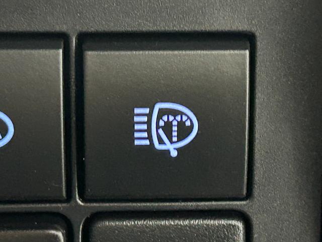 ランドクルーザープラド ＴＸ　Ｌパッケージ　マットブラックエディション　サンルーフ　黒革シート　ＡＬＰＩＮＥ９ｉｎｃナビＴＶ　バックカメラ　後席モニター　パワーシート／ヒーター／エアコン　レーダークルコン　衝突軽減Ｂ　レーンアシスト　オートハイビーム　前後ドラレコ　ＥＴＣ（22枚目）