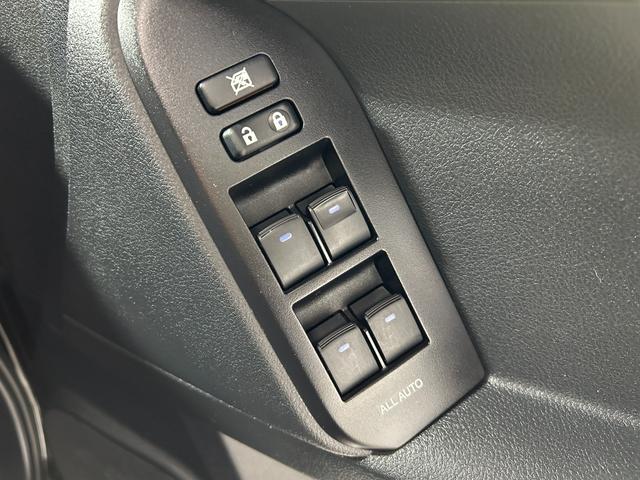 ランドクルーザープラド ＴＸ　Ｌパッケージ　マットブラックエディション　サンルーフ　黒革シート　ＡＬＰＩＮＥ９ｉｎｃナビＴＶ　バックカメラ　後席モニター　パワーシート／ヒーター／エアコン　レーダークルコン　衝突軽減Ｂ　レーンアシスト　オートハイビーム　前後ドラレコ　ＥＴＣ（23枚目）