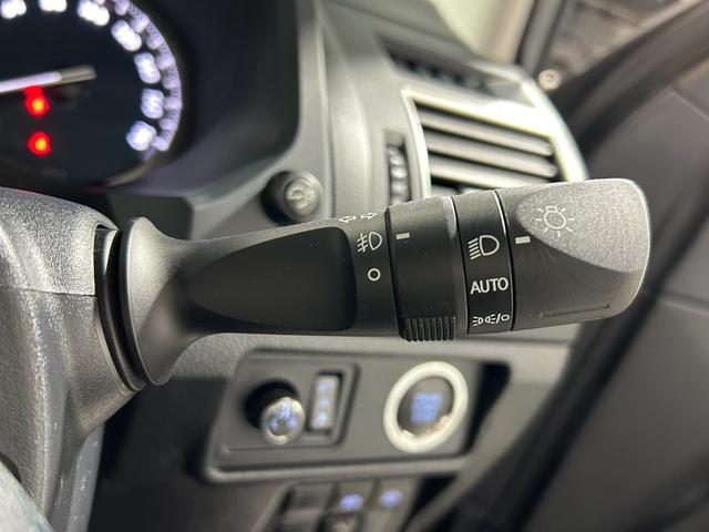 ランドクルーザープラド ＴＸ　Ｌパッケージ　マットブラックエディション　サンルーフ　黒革シート　ＡＬＰＩＮＥ９ｉｎｃナビＴＶ　バックカメラ　後席モニター　パワーシート／ヒーター／エアコン　レーダークルコン　衝突軽減Ｂ　レーンアシスト　オートハイビーム　前後ドラレコ　ＥＴＣ（39枚目）