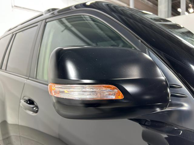 ランドクルーザープラド ＴＸ　Ｌパッケージ　マットブラックエディション　サンルーフ　黒革シート　ＡＬＰＩＮＥ９ｉｎｃナビＴＶ　バックカメラ　後席モニター　パワーシート／ヒーター／エアコン　レーダークルコン　衝突軽減Ｂ　レーンアシスト　オートハイビーム　前後ドラレコ　ＥＴＣ（59枚目）