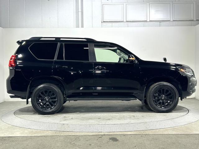 ランドクルーザープラド ＴＸ　Ｌパッケージ　マットブラックエディション　サンルーフ　黒革シート　ＡＬＰＩＮＥ９ｉｎｃナビＴＶ　バックカメラ　後席モニター　パワーシート／ヒーター／エアコン　レーダークルコン　衝突軽減Ｂ　レーンアシスト　オートハイビーム　前後ドラレコ　ＥＴＣ（67枚目）