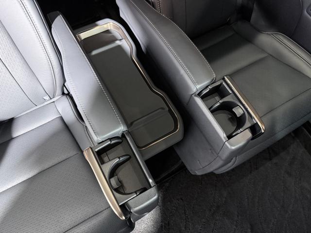 ヴェルファイアハイブリッド Ｚ　プレミア　トヨタチームメイト　アドバンスドパーク　左右独立ムーンルーフ　黒革シート　１４ｉｎｃナビＴＶ　３６０カメラ　後席モニター　ヘッドアップＤ　デジタルインナーミラー　パワーシート／ヒーター／エアコン（29枚目）