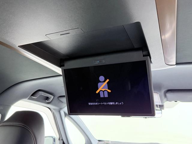 アルファードハイブリッド Ｚ　左右独立ムーンルーフ　黒革シート　ユニバーサルステップ　１４ｉｎｃナビＴＶ　３６０カメラ　後席モニター　デジタルインナーミラー　パワーシート／ヒーター／エアコン　電動リアゲート　レーダーＣ　衝突軽減Ｂ（5枚目）