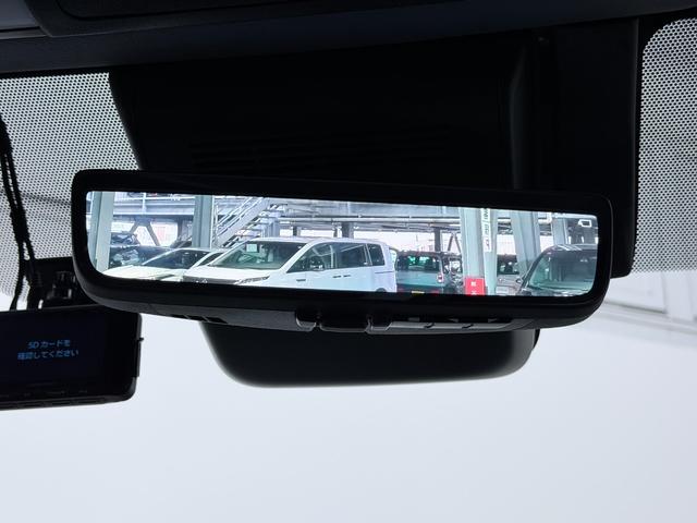 アルファードハイブリッド Ｚ　左右独立ムーンルーフ　黒革シート　ユニバーサルステップ　１４ｉｎｃナビＴＶ　３６０カメラ　後席モニター　デジタルインナーミラー　パワーシート／ヒーター／エアコン　電動リアゲート　レーダーＣ　衝突軽減Ｂ（8枚目）
