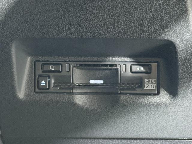 アルファードハイブリッド Ｚ　左右独立ムーンルーフ　黒革シート　ユニバーサルステップ　１４ｉｎｃナビＴＶ　３６０カメラ　後席モニター　デジタルインナーミラー　パワーシート／ヒーター／エアコン　電動リアゲート　レーダーＣ　衝突軽減Ｂ（33枚目）