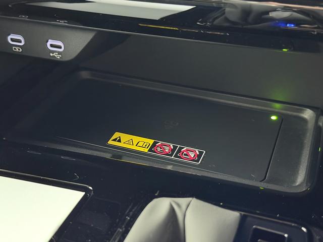アルファードハイブリッド Ｚ　左右独立ムーンルーフ　黒革シート　ユニバーサルステップ　１４ｉｎｃナビＴＶ　３６０カメラ　後席モニター　デジタルインナーミラー　パワーシート／ヒーター／エアコン　電動リアゲート　レーダーＣ　衝突軽減Ｂ（41枚目）