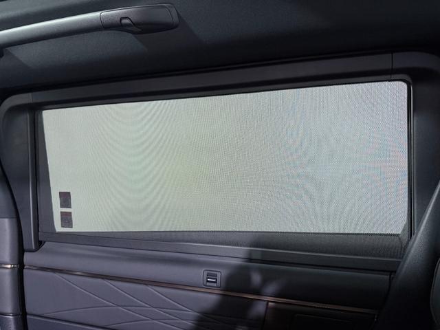 アルファードハイブリッド Ｚ　左右独立ムーンルーフ　黒革シート　ユニバーサルステップ　１４ｉｎｃナビＴＶ　３６０カメラ　後席モニター　デジタルインナーミラー　パワーシート／ヒーター／エアコン　電動リアゲート　レーダーＣ　衝突軽減Ｂ（53枚目）