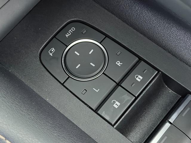 アルファードハイブリッド Ｚ　左右独立ムーンルーフ　黒革シート　ユニバーサルステップ　１４ｉｎｃナビＴＶ　３６０カメラ　後席モニター　デジタルインナーミラー　パワーシート／ヒーター／エアコン　電動リアゲート　レーダーＣ　衝突軽減Ｂ（63枚目）