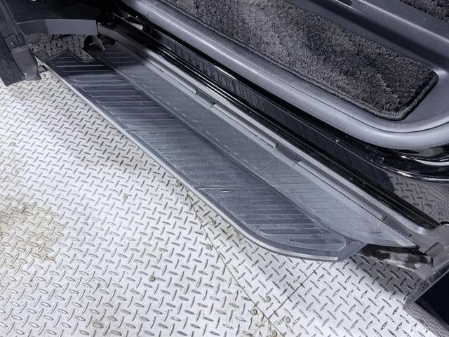 アルファードハイブリッド Ｚ　左右独立ムーンルーフ　黒革シート　ユニバーサルステップ　１４ｉｎｃナビＴＶ　３６０カメラ　後席モニター　デジタルインナーミラー　パワーシート／ヒーター／エアコン　電動リアゲート　レーダーＣ　衝突軽減Ｂ（74枚目）