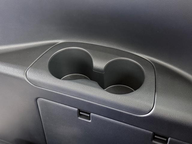 セレナ ハイウェイスターＶ　ＰｒｏＰＩＬＯＴ　純正１０ｉｎｃナビＴＶ　３６０カメラ　フリップダウンモニター　デジタルインナーミラー　レーダークルコン　衝突軽減Ｂ　レーンアシスト　ＢＳＭ　両側パワースライドドア　リアオートエアコン（39枚目）