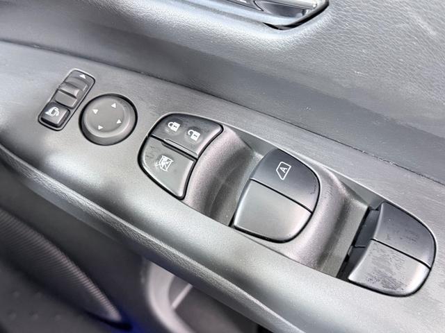 セレナ ハイウェイスターＶ　ＰｒｏＰＩＬＯＴ　純正１０ｉｎｃナビＴＶ　３６０カメラ　フリップダウンモニター　デジタルインナーミラー　レーダークルコン　衝突軽減Ｂ　レーンアシスト　ＢＳＭ　両側パワースライドドア　リアオートエアコン（43枚目）