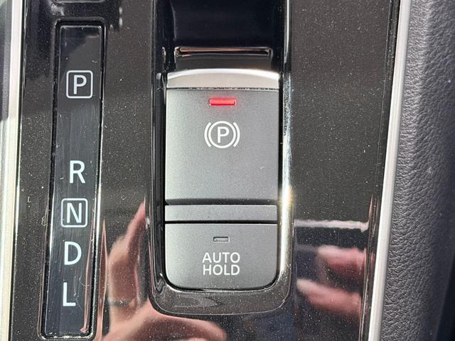 セレナ ハイウェイスターＶ　ＰｒｏＰＩＬＯＴ　純正１０ｉｎｃナビＴＶ　３６０カメラ　フリップダウンモニター　デジタルインナーミラー　レーダークルコン　衝突軽減Ｂ　レーンアシスト　ＢＳＭ　両側パワースライドドア　リアオートエアコン（47枚目）