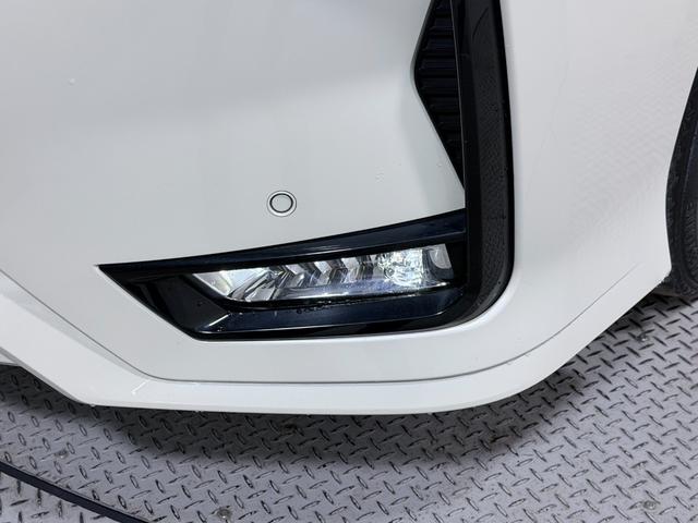 セレナ ハイウェイスターＶ　ＰｒｏＰＩＬＯＴ　純正１０ｉｎｃナビＴＶ　３６０カメラ　フリップダウンモニター　デジタルインナーミラー　レーダークルコン　衝突軽減Ｂ　レーンアシスト　ＢＳＭ　両側パワースライドドア　リアオートエアコン（59枚目）