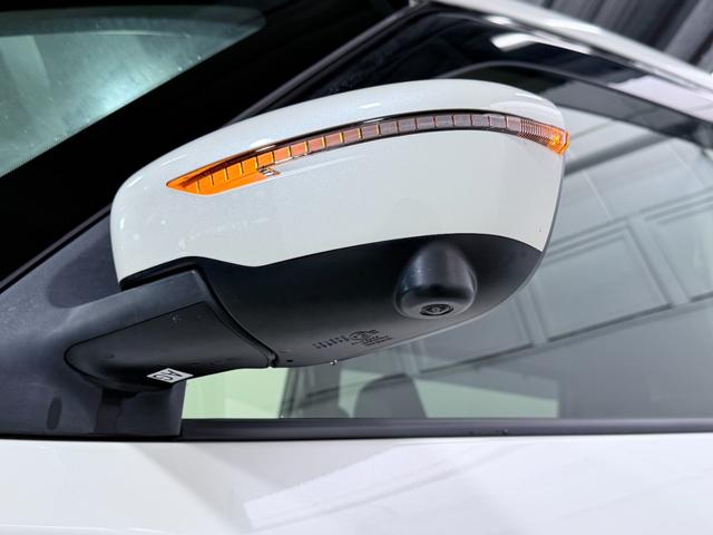 セレナ ハイウェイスターＶ　ＰｒｏＰＩＬＯＴ　純正１０ｉｎｃナビＴＶ　３６０カメラ　フリップダウンモニター　デジタルインナーミラー　レーダークルコン　衝突軽減Ｂ　レーンアシスト　ＢＳＭ　両側パワースライドドア　リアオートエアコン（63枚目）