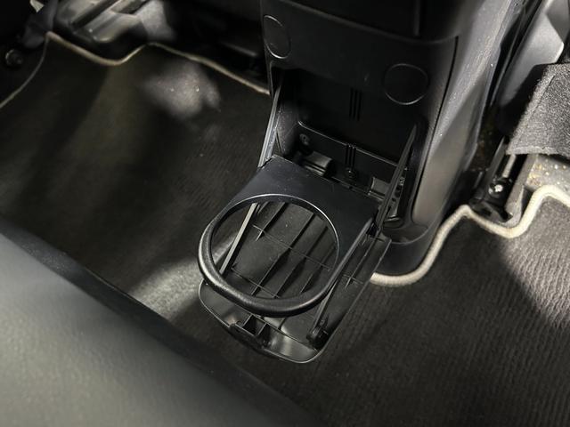 アクア Ｇ　Ｇ’ｓ　社外ナビ　フルセグＴＶ／ＣＤ／ＤＶＤ／Ｂｌｕｅｔｏｏｔｈ接続　バックカメラ　ハーフレザーシート　プッシュスタート　スマートキー　オートライト　フォグランプ　　ＥＴＣ　前後ドライブレコーダー（34枚目）