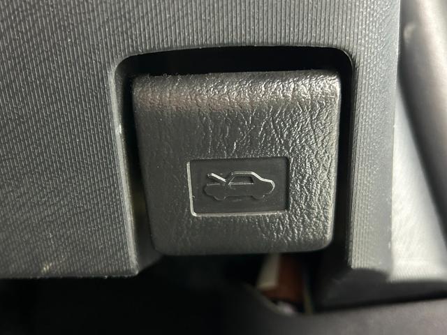 アクア Ｇ　Ｇ’ｓ　社外ナビ　フルセグＴＶ／ＣＤ／ＤＶＤ／Ｂｌｕｅｔｏｏｔｈ接続　バックカメラ　ハーフレザーシート　プッシュスタート　スマートキー　オートライト　フォグランプ　　ＥＴＣ　前後ドライブレコーダー（44枚目）