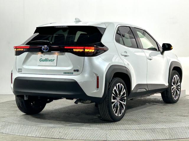 ヤリスクロス ハイブリッドZ 純正ナビ 衝突軽減 全方位カメラ バックカメラ シートヒーター パワーシート レーダークルコン コーナーセンサー レーンアシスト LEDヘッドライト スマートキー 純正AW 前後純正ドラレコ(20枚目)