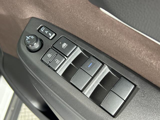 ヤリスクロス ハイブリッドZ 純正ナビ 衝突軽減 全方位カメラ バックカメラ シートヒーター パワーシート レーダークルコン コーナーセンサー レーンアシスト LEDヘッドライト スマートキー 純正AW 前後純正ドラレコ(35枚目)