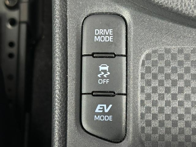 ヤリスクロス ハイブリッドZ 純正ナビ 衝突軽減 全方位カメラ バックカメラ シートヒーター パワーシート レーダークルコン コーナーセンサー レーンアシスト LEDヘッドライト スマートキー 純正AW 前後純正ドラレコ(44枚目)