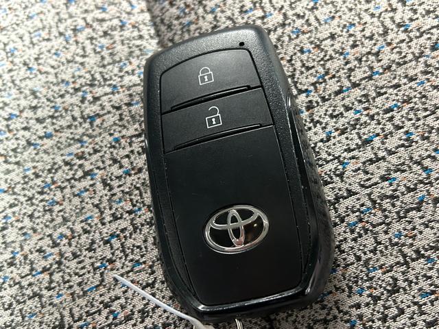 ヤリスクロス ハイブリッドZ 純正ナビ 衝突軽減 全方位カメラ バックカメラ シートヒーター パワーシート レーダークルコン コーナーセンサー レーンアシスト LEDヘッドライト スマートキー 純正AW 前後純正ドラレコ(59枚目)