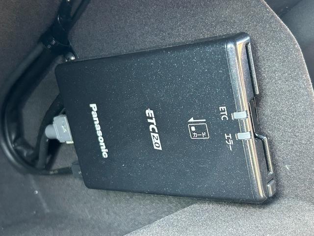 ＣＸ－５ ＸＤ　エクスクルーシブモード　後期　黒革シート　１０．２５ｉｎｃナビＴＶ　３６０カメラ　ヘッドアップデイスプレイ　レーダークルコン　衝突軽減Ｂ　レーンアシスト　ブラインドＳＭ　パワーバックドア　パワーシート／ヒーター／エアコン（7枚目）