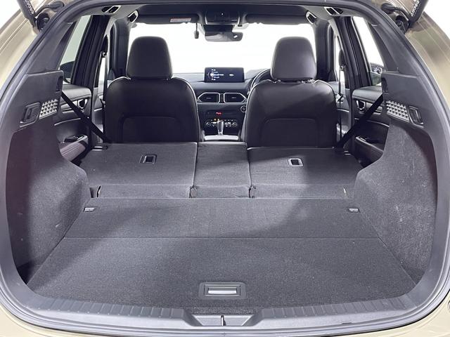 ＣＸ－５ ＸＤ　エクスクルーシブモード　後期　黒革シート　１０．２５ｉｎｃナビＴＶ　３６０カメラ　ヘッドアップデイスプレイ　レーダークルコン　衝突軽減Ｂ　レーンアシスト　ブラインドＳＭ　パワーバックドア　パワーシート／ヒーター／エアコン（16枚目）
