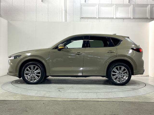 ＣＸ－５ ＸＤ　エクスクルーシブモード　後期　黒革シート　１０．２５ｉｎｃナビＴＶ　３６０カメラ　ヘッドアップデイスプレイ　レーダークルコン　衝突軽減Ｂ　レーンアシスト　ブラインドＳＭ　パワーバックドア　パワーシート／ヒーター／エアコン（75枚目）