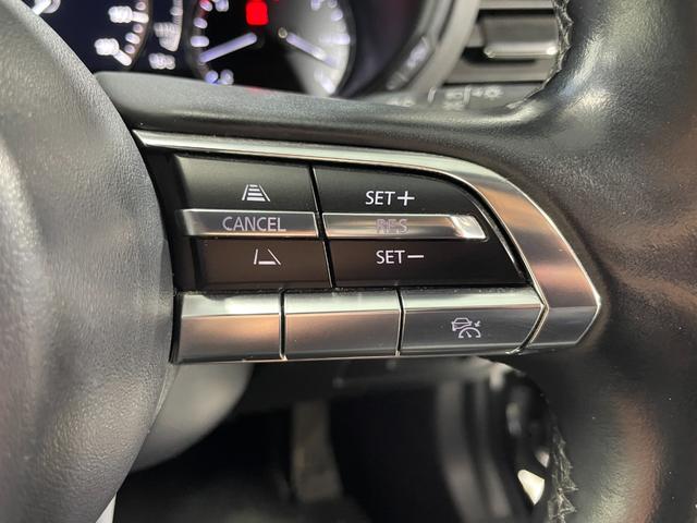 ＭＡＺＤＡ３ファストバック １５Ｓツーリング　純正エアロ　純正ナビＴＶ　Ｂカメラヘッドアップディスプレイ　レーダークルーズ　衝突軽減Ｂ　レーンアシスト　アイドリングストップ　スマートキー　　ＬＥＤヘッドライト　クリアランスソナー　ＥＴＣ（7枚目）