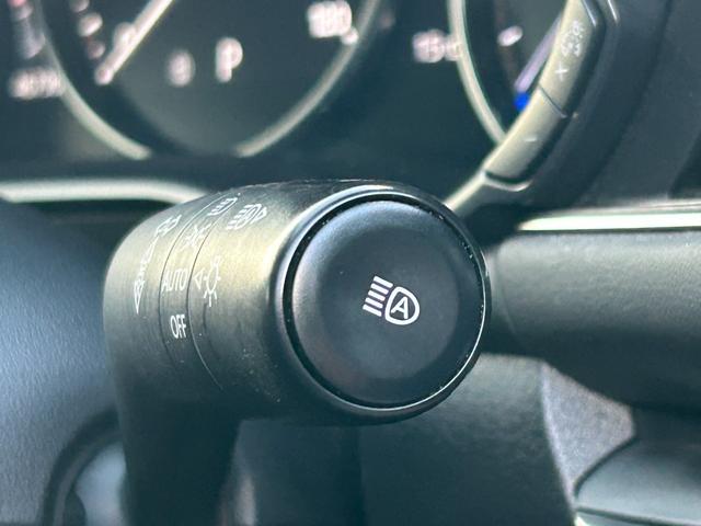 ＭＡＺＤＡ３ファストバック １５Ｓツーリング　純正エアロ　純正ナビＴＶ　Ｂカメラヘッドアップディスプレイ　レーダークルーズ　衝突軽減Ｂ　レーンアシスト　アイドリングストップ　スマートキー　　ＬＥＤヘッドライト　クリアランスソナー　ＥＴＣ（9枚目）