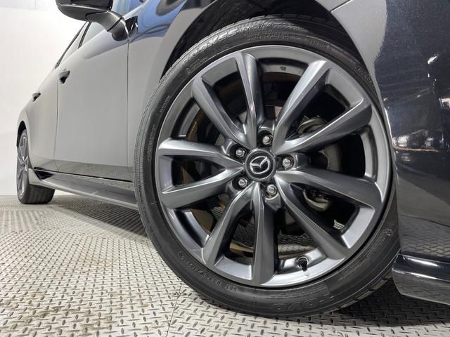 ＭＡＺＤＡ３ファストバック １５Ｓツーリング　純正エアロ　純正ナビＴＶ　Ｂカメラヘッドアップディスプレイ　レーダークルーズ　衝突軽減Ｂ　レーンアシスト　アイドリングストップ　スマートキー　　ＬＥＤヘッドライト　クリアランスソナー　ＥＴＣ（18枚目）