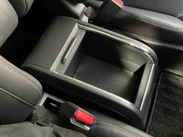 オデッセイハイブリッド e:HEVアブソルート・EX 純正10incナビTV 360カメラ レーダークルーズ 衝突軽減B レーンアシスト ブラインドSM パワーバックドア LEDライト ハーフレザー パワーシート/ヒーター クリアランスソナー ドラレコ(39枚目)