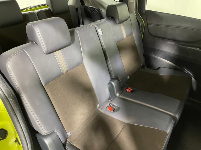 シエンタ ハイブリッドG クエロ 純正9incナビTV 360カメラ ハーフレザー シートヒーター ステアリングヒーター クルーズコントロール 衝突軽減B レーンアシスト オートハイビーム 両側パワースライドドア ドラレコ ETC(14枚目)