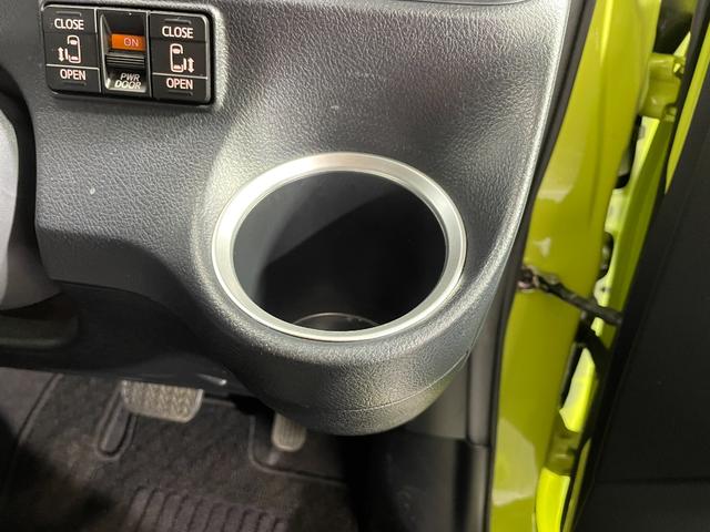 シエンタ ハイブリッドG クエロ 純正9incナビTV 360カメラ ハーフレザー シートヒーター ステアリングヒーター クルーズコントロール 衝突軽減B レーンアシスト オートハイビーム 両側パワースライドドア ドラレコ ETC(30枚目)