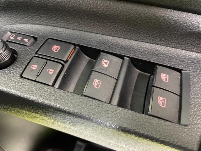 シエンタ ハイブリッドG クエロ 純正9incナビTV 360カメラ ハーフレザー シートヒーター ステアリングヒーター クルーズコントロール 衝突軽減B レーンアシスト オートハイビーム 両側パワースライドドア ドラレコ ETC(31枚目)