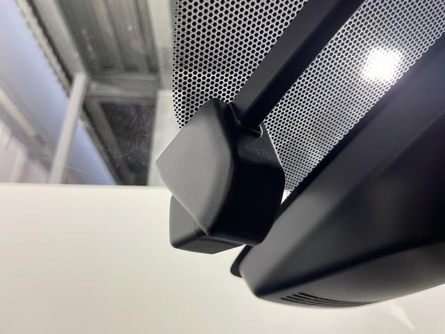 シエンタ ハイブリッドG クエロ 純正9incナビTV 360カメラ ハーフレザー シートヒーター ステアリングヒーター クルーズコントロール 衝突軽減B レーンアシスト オートハイビーム 両側パワースライドドア ドラレコ ETC(47枚目)