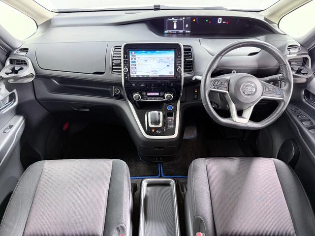 セレナ e-パワー ハイウェイスターV ProPILOT 純正9incナビTV 360カメラ デジタルインナーミラー シートヒーター ステアリングヒーター レーダークルコン 衝突軽減B レーンアシスト 両側パワースライドドア パークアシスト(3枚目)