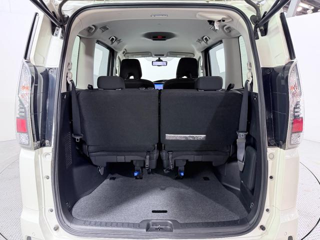 セレナ e-パワー ハイウェイスターV ProPILOT 純正9incナビTV 360カメラ デジタルインナーミラー シートヒーター ステアリングヒーター レーダークルコン 衝突軽減B レーンアシスト 両側パワースライドドア パークアシスト(16枚目)