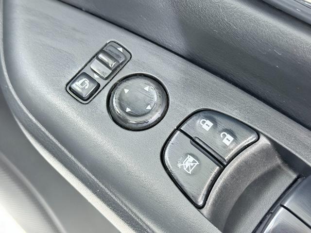 セレナ e-パワー ハイウェイスターV ProPILOT 純正9incナビTV 360カメラ デジタルインナーミラー シートヒーター ステアリングヒーター レーダークルコン 衝突軽減B レーンアシスト 両側パワースライドドア パークアシスト(49枚目)