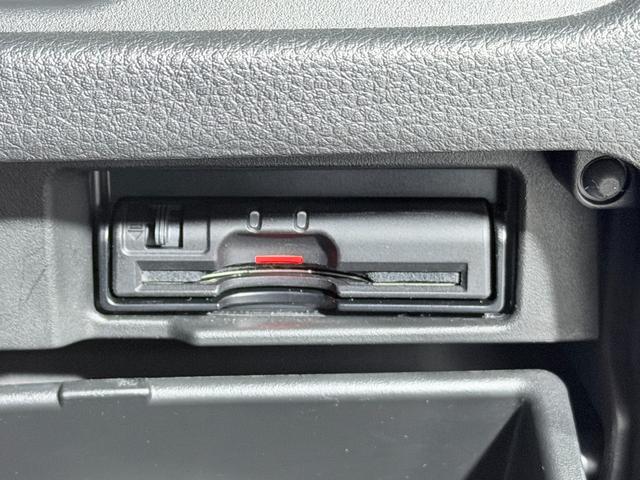 セレナ ハイウェイスター　Ｓ－ハイブリッド　純正８ｉｎｃナビＶ　バックカメラ　フリップダウンモニター　両側パワースライドドア　クルーズコントロール　衝突軽減ブレーキ　レーンアシスト　スマートキー　プッシュスタート　オートライト　ＬＥＤ（7枚目）