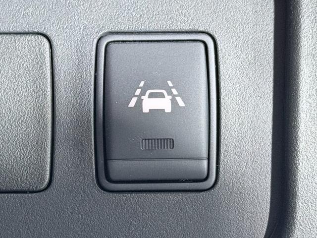 セレナ ハイウェイスター　Ｓ－ハイブリッド　純正８ｉｎｃナビＶ　バックカメラ　フリップダウンモニター　両側パワースライドドア　クルーズコントロール　衝突軽減ブレーキ　レーンアシスト　スマートキー　プッシュスタート　オートライト　ＬＥＤ（45枚目）