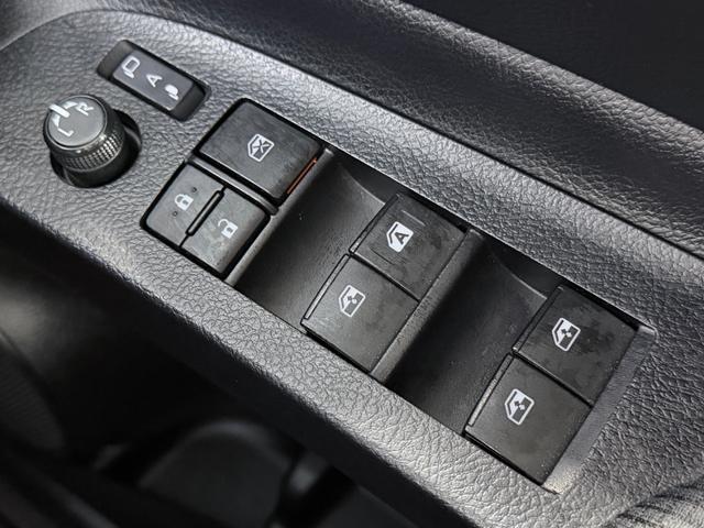 シエンタ G セーフティーエディション 純正ナビTV 360カメラ 両側パワースライドドア シートヒーター 衝突軽減ブレーキ レーンアシスト オートハイビーム スマートキー プッシュスタート オートライト 前後ドライブレコーダー ETC(23枚目)