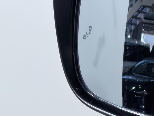 セレナ e-パワー ハイウェイスターV ProPILOT 純正10incナビTV 360カメラ フリップダウンモニター シートヒーター ステアリングヒーター レーダーC 衝突軽減B レーンアシスト BSM パークアシスト クリアランスソナー(7枚目)