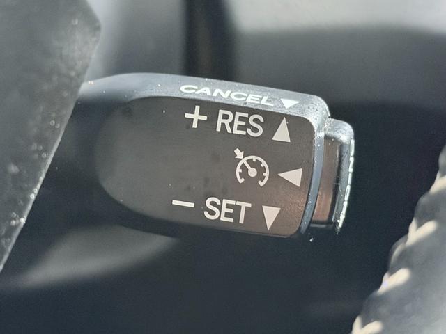 シエンタ ハイブリッドG クエロ 社外ナビTV バックカメラ フリップダウンモニター 両側パワースライドドア シートヒーター 衝突軽減B レーンアシスト クリアランスソナー オートハイビーム LEDライト ETC ドラレコ(6枚目)