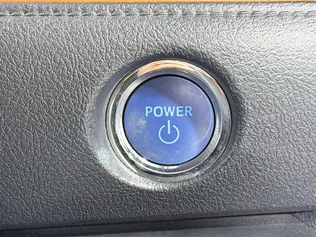 シエンタ ハイブリッドG クエロ 社外ナビTV バックカメラ フリップダウンモニター 両側パワースライドドア シートヒーター 衝突軽減B レーンアシスト クリアランスソナー オートハイビーム LEDライト ETC ドラレコ(26枚目)