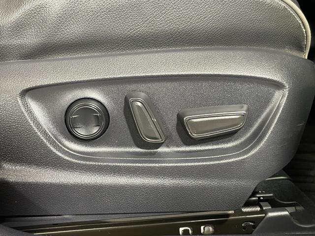 プリウス A モデリスタエアロ 純正17incAW 純正9incナビTV バックカメラ ヘッドアップディスプレイ パワーシート レーダーC 衝突軽減B レーンアシスト BSM パークアシスト クリアランスソナー(8枚目)