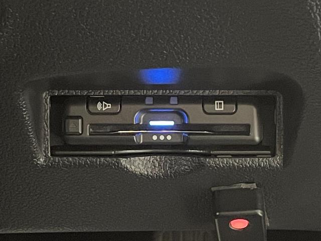 プリウス A モデリスタエアロ 純正17incAW 純正9incナビTV バックカメラ ヘッドアップディスプレイ パワーシート レーダーC 衝突軽減B レーンアシスト BSM パークアシスト クリアランスソナー(10枚目)