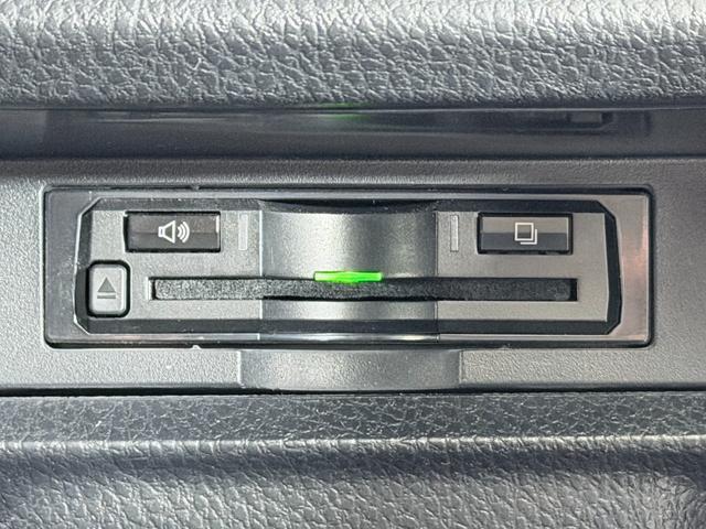 ヴォクシー ハイブリッドZS 煌 ALPINE11incナビTV バックカメラ シートヒーター クルーズコントロール 衝突軽減ブレーキ レーンアシスト 両側パワースライドドア リアオートエアコン ドライブレコーダー ETC(10枚目)