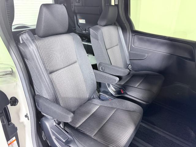 ヴォクシー ハイブリッドZS 煌 ALPINE11incナビTV バックカメラ シートヒーター クルーズコントロール 衝突軽減ブレーキ レーンアシスト 両側パワースライドドア リアオートエアコン ドライブレコーダー ETC(14枚目)